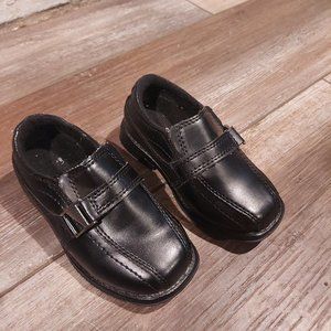 Boys dress shoe